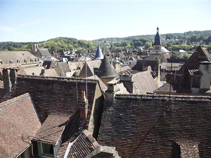 Sarlat près du Camping La Plage, camping 3 étoiles avec piscine, location de mobil homes, accès direct rivière, près de Castelnaud et Lascaux en Dordogne Périgord Noir - 