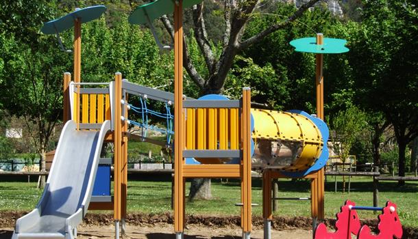 Activités de loisirs et animations au Camping La Plage, camping 3 étoiles avec piscine, location de mobil homes, accès direct rivière, près de Sarlat, Castelnaud et Lascaux en Dordogne Périgord Noir