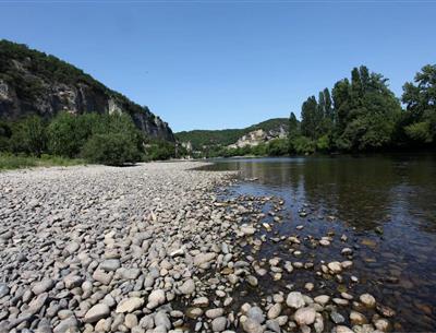 Camping La Plage, camping 3 étoiles avec piscine, location de mobil homes, accès direct rivière, près de Sarlat, Castelnaud et Lascaux en Dordogne Périgord Noir
