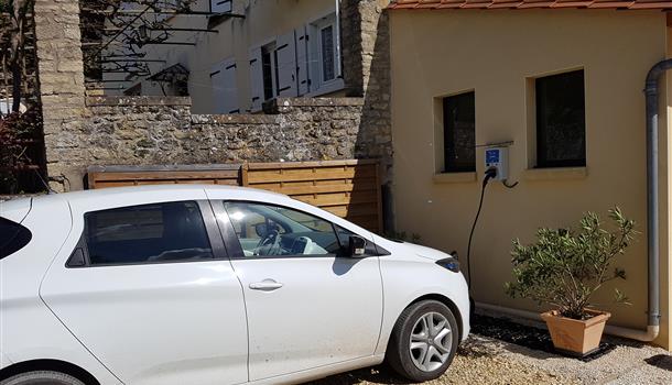 Nouvelle borne de recharge véhicules électriques