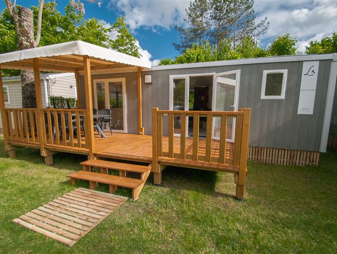 Location mobil homes au Camping La Plage, camping 3 étoiles avec piscine, accès direct rivière, près de Sarlat, Castelnaud et Lascaux en Dordogne Périgord Noir