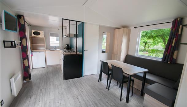 Location mobil homes au Camping La Plage, camping 3 étoiles avec piscine, accès direct rivière, près de Sarlat, Castelnaud et Lascaux en Dordogne Périgord Noir